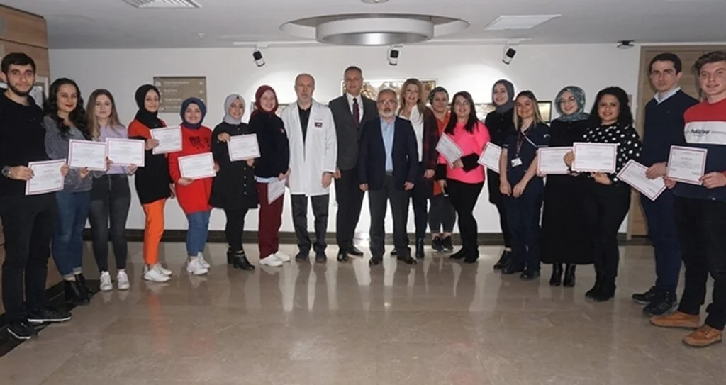 6 haftalık hemşirelik eğitim programı sona erdi