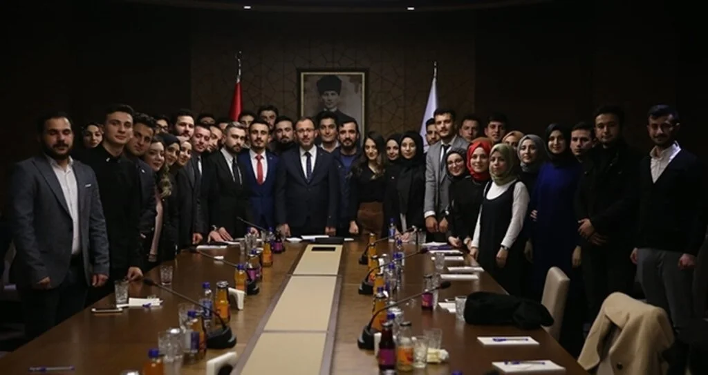 AK Gençlerden Başkent Çıkarması