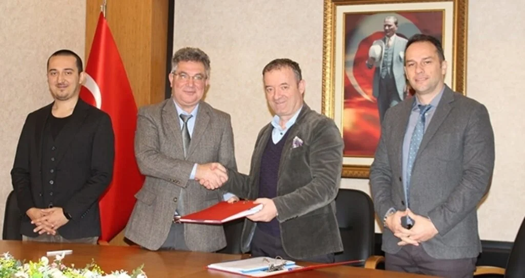 Ayvacık'ta eğitime dijital yatırım