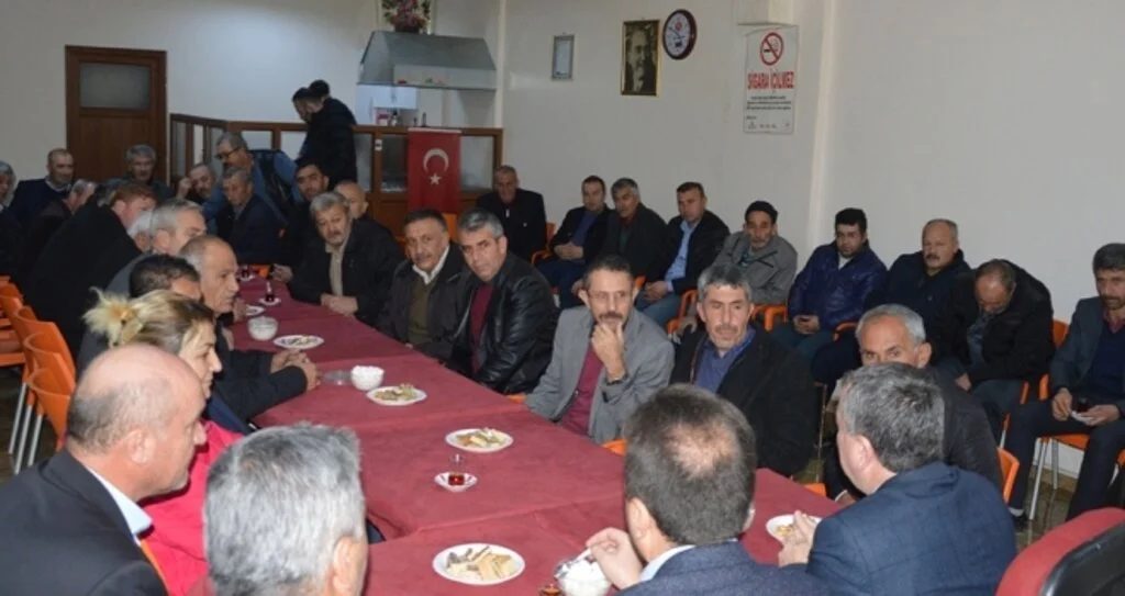 Başkan Özdemir Muhtarlar Toplantısına Katıldı