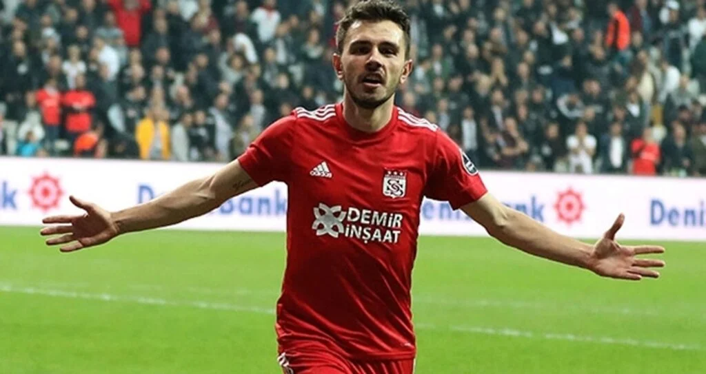 Beşiktaş'ın Emre Kılınç Aşkı Bitmiyor