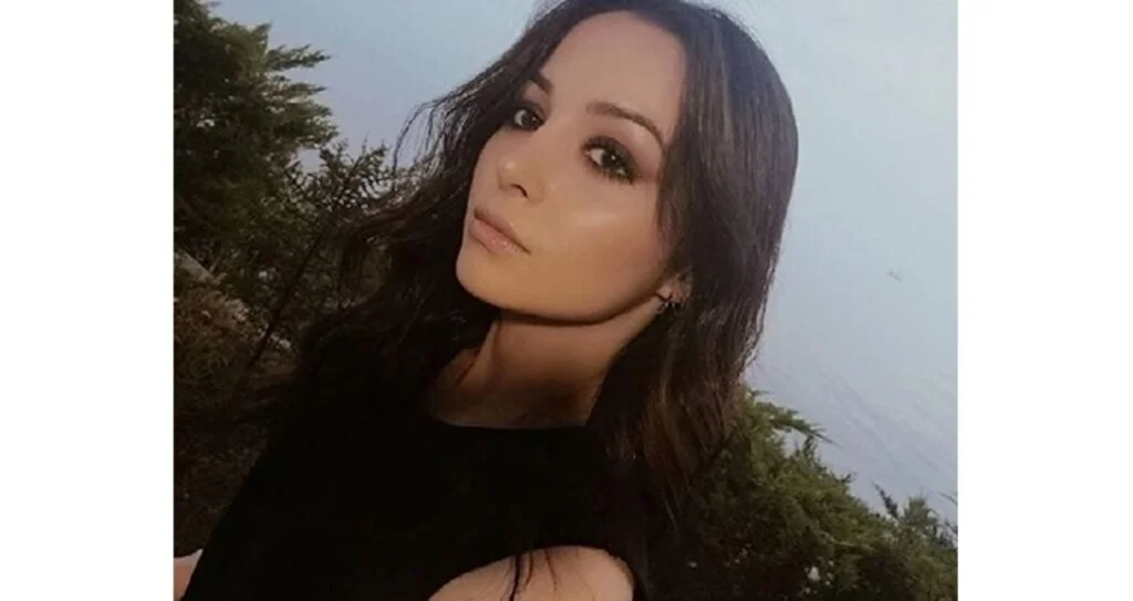 Bıçaklanarak öldürülen Ceren'e gözyaşı