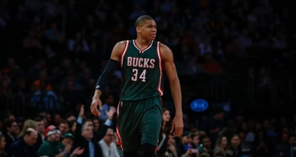 Bucks'ın NBA'deki 18 maçlık galibiyet serisi bitti
