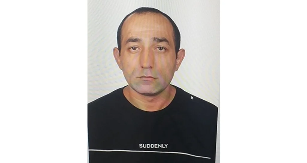 Cani Cezaevini Beğenmedi