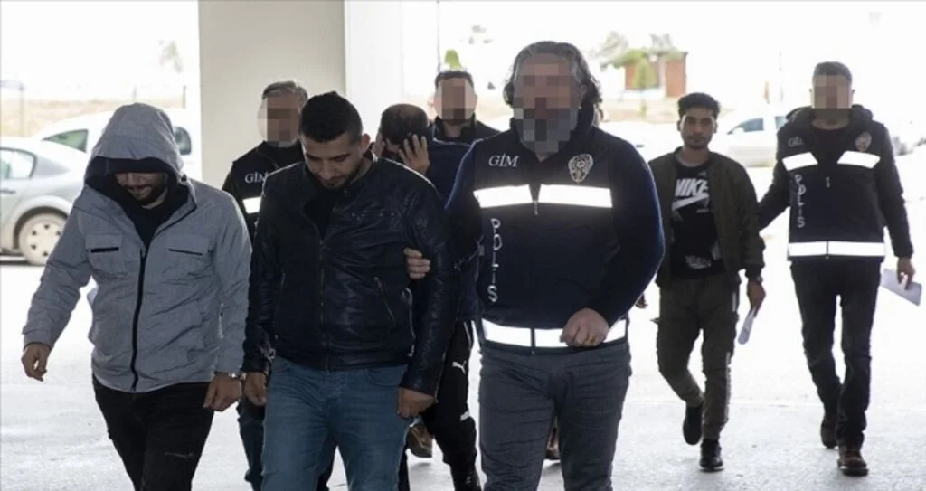 Edirne'den Yunanistan'a kaçmaya çalışan 5 FETÖ şüphelisi yakalandı
