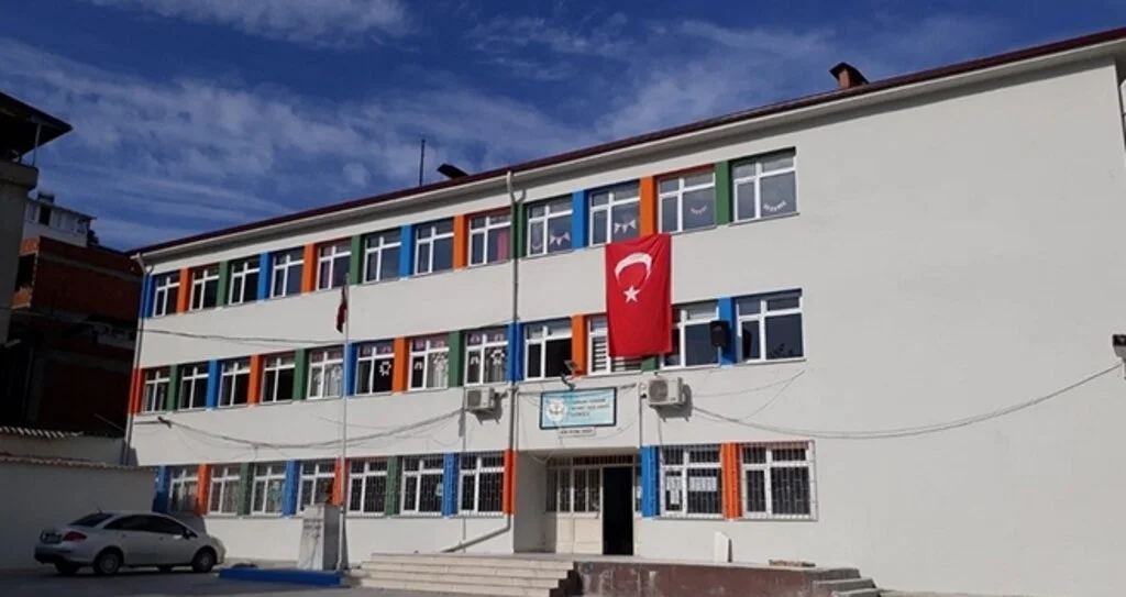 Eğitim Yuvaları Yenileniyor