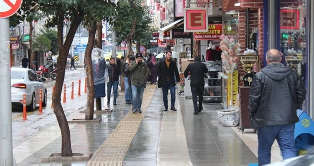 Elazığ'daki 4.9 deprem, okullar tatil edildi