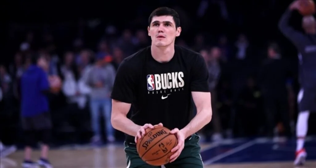 Ersan İlyasova 'double-double' yaptı Milwaukee Bucks kazandı