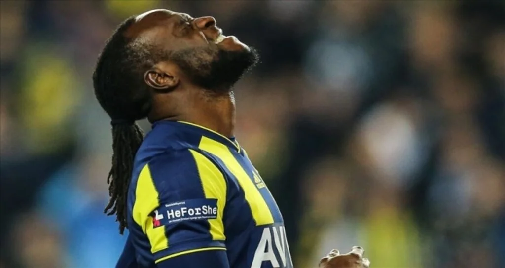 Fenerbahçeli futbolcu Moses'in adalesinde yırtık saptandı