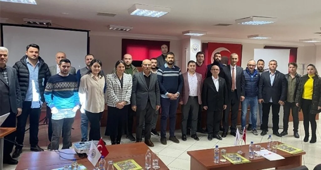'Gelenekçi yapıyı bir kenara bırakın'