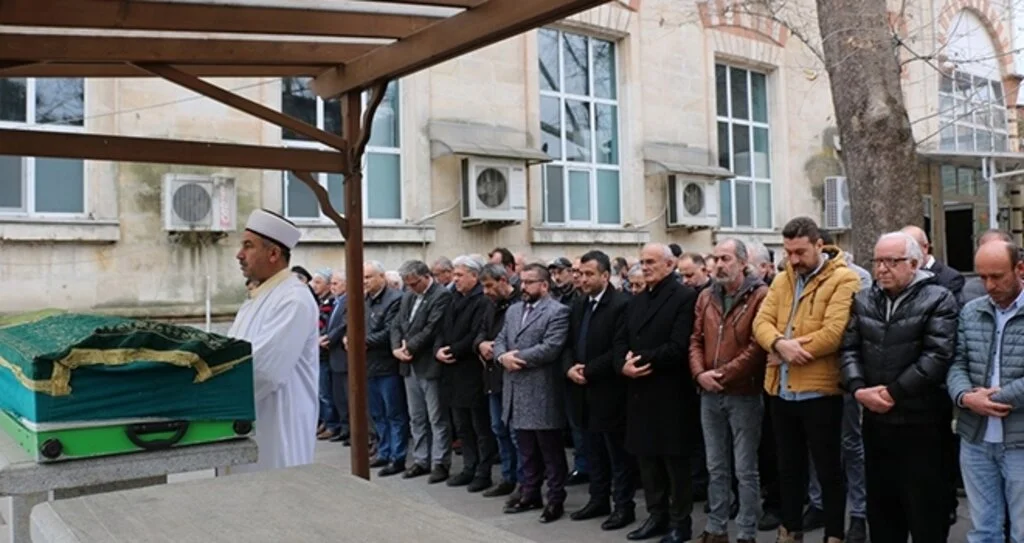 Hanife Tak Dualarla Uğurlandı