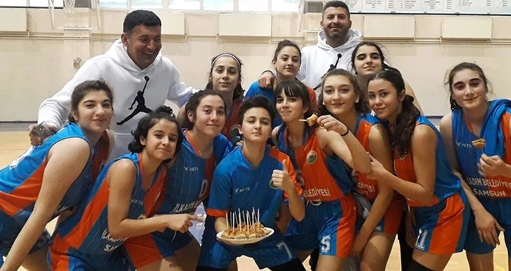 İlkadım U18 Galibiyet Serisini 8'e Çıkardı
