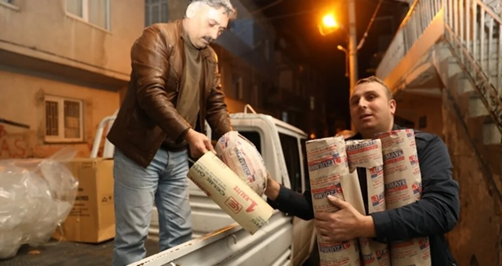 İlkadım'da Soğuk Kış Mevsimlerinde Yuva Isıtan Soba Yardımı