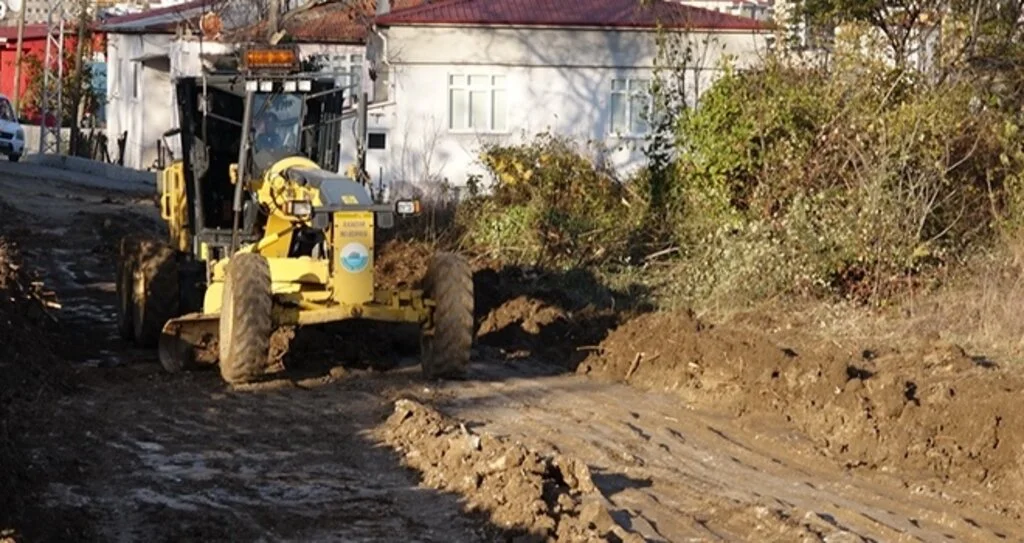 İlkadım'da Yol Açma Çalışmaları Hız Kesmiyor