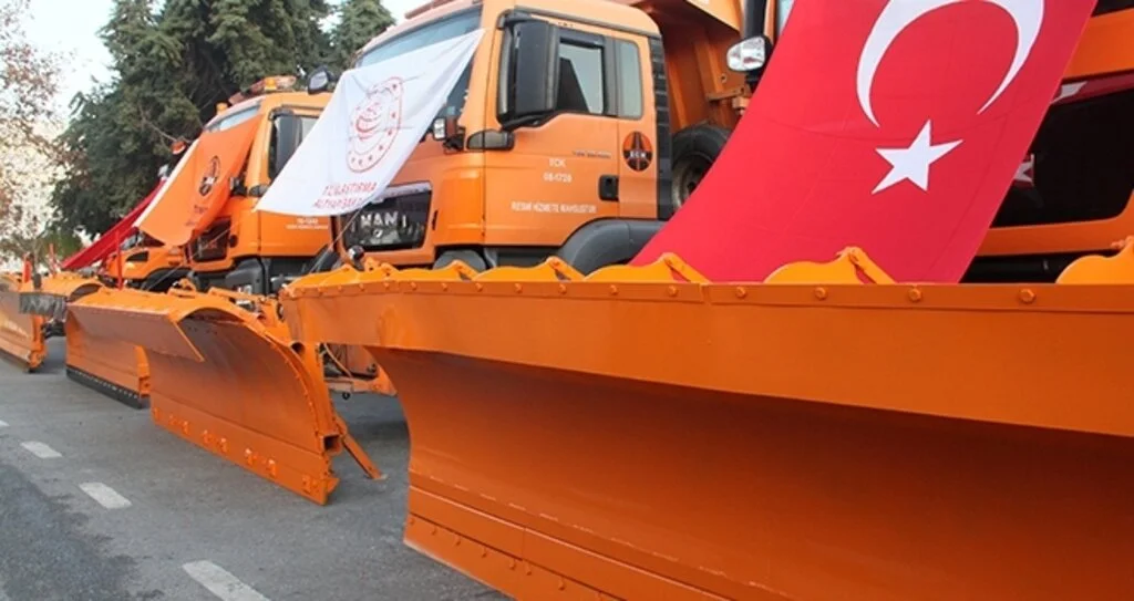 Karayolları karla mücadeleye hazır