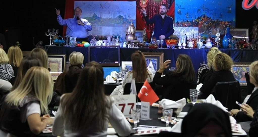 Lösemili Çocuklar Yararına Müzayede