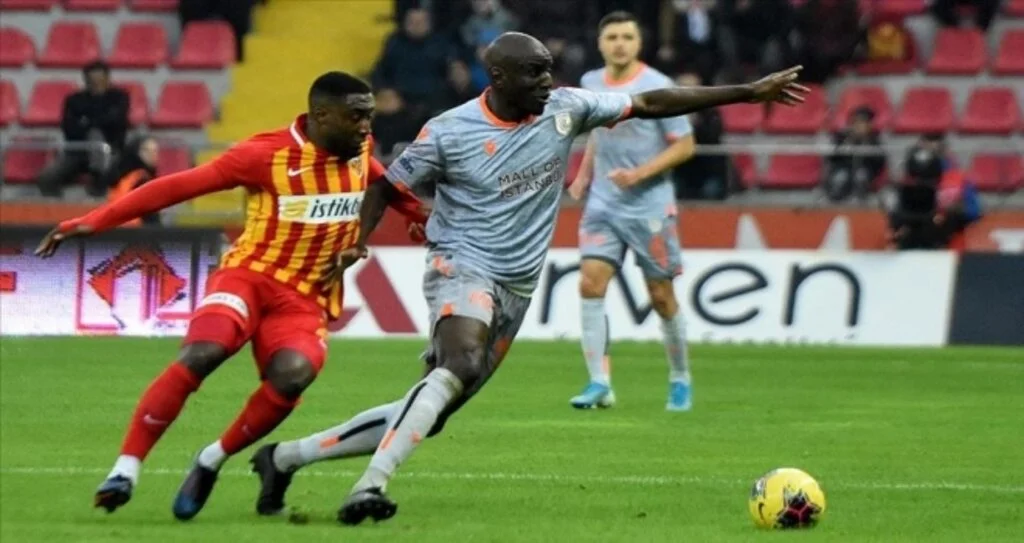 Medipol Başakşehir'den Kayseri'de farklı galibiyet