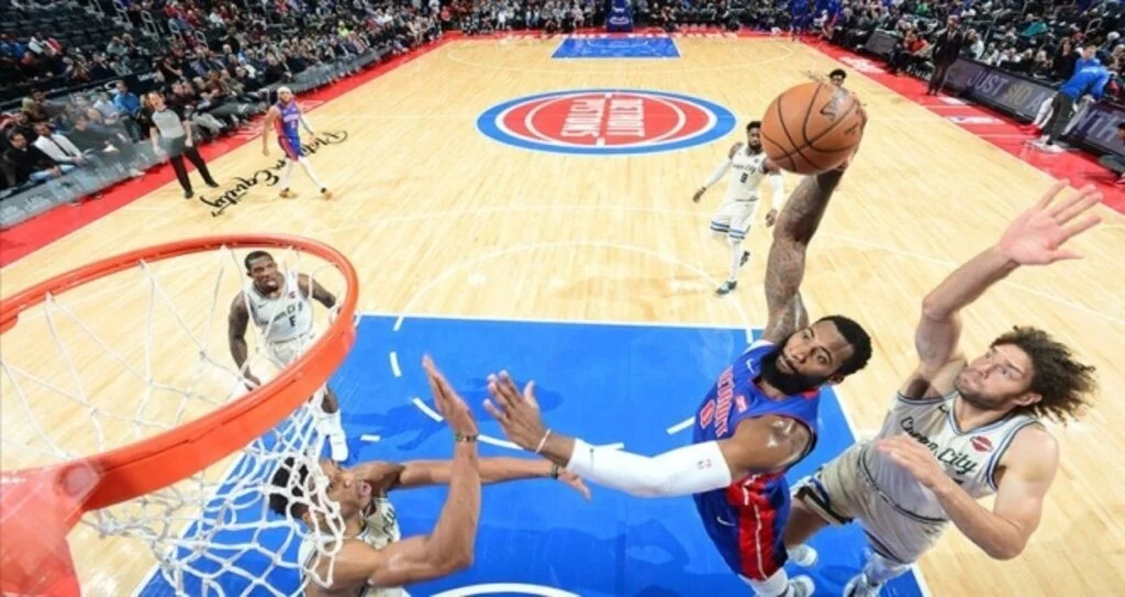 NBA'de Bucks hız kesmiyor