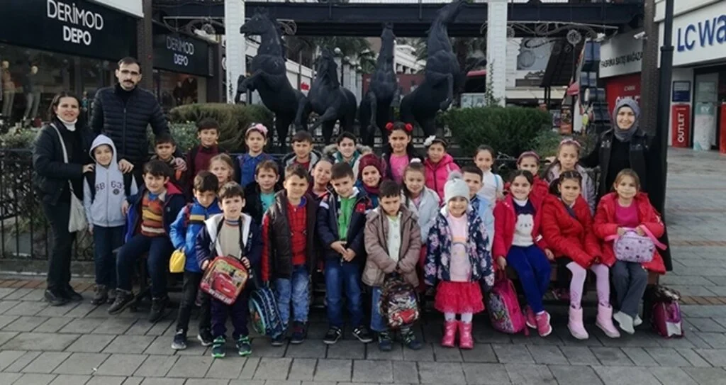 Öğrenciler hayatlarında ilk kez sinemaya gittiler