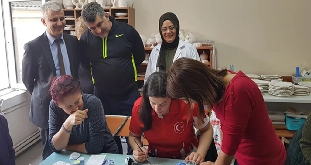 Şampiyon Hünerlerini Sergiliyor