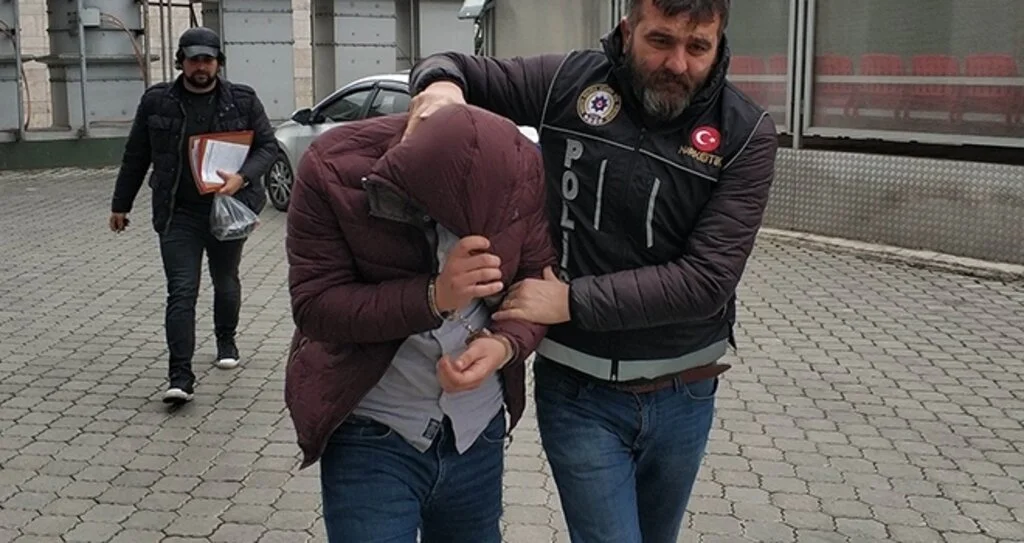 Samsun'da uyuşturucu operasyonu: 2 gözaltı