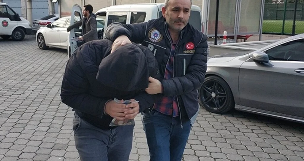 Samsun'da uyuşturucu ticaretinden 3 kişi gözaltına alındı