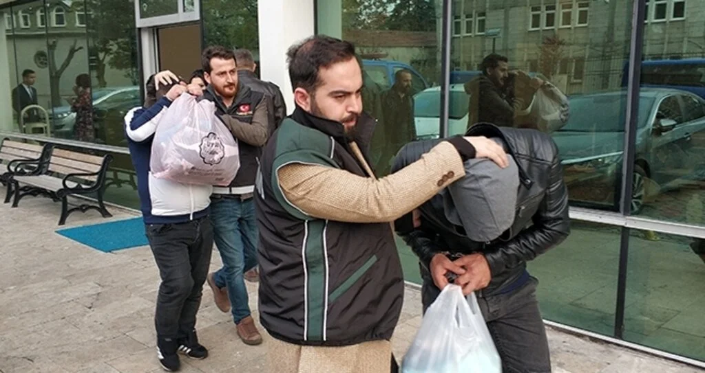 Samsun'da uyuşturucu ticaretinden 3 kişi tutuklandı