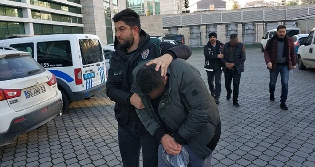Samsun'da uyuşturucudan 3 şahıs adliyede