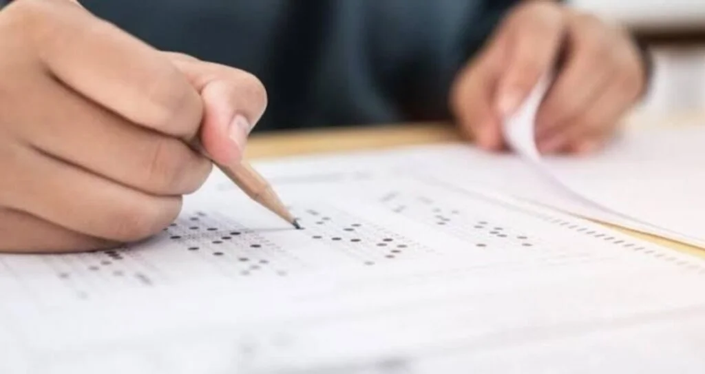 Seviye Okulları'ndan bursluluk sınavı