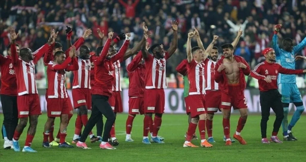 Sivasspor bütçe yönetiminde de zirvede