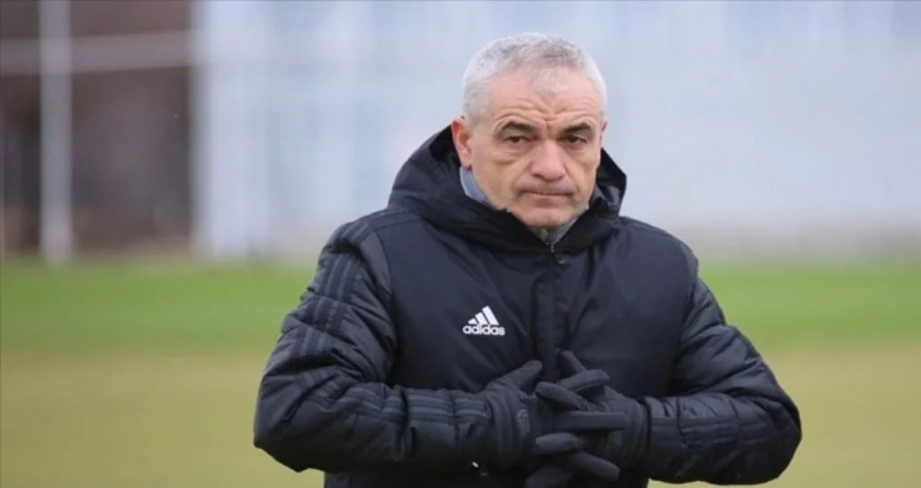 Sivasspor Teknik Direktörü Çalımbay: Tek hedefimiz Göztepe maçını kazanmak