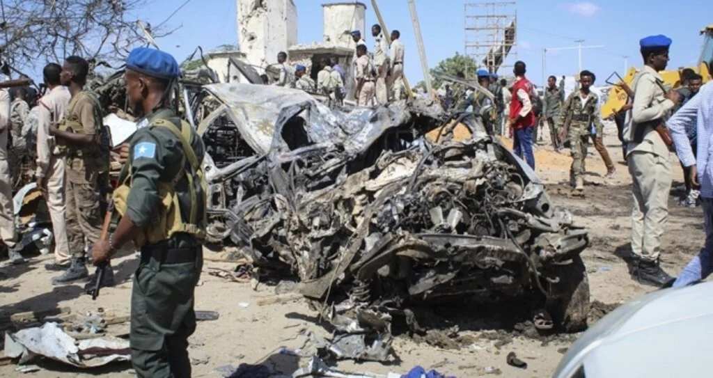 Somali'de çok sayıda kişinin öldüğü saldırıyı terör örgütü Eş-Şebab üstlendi