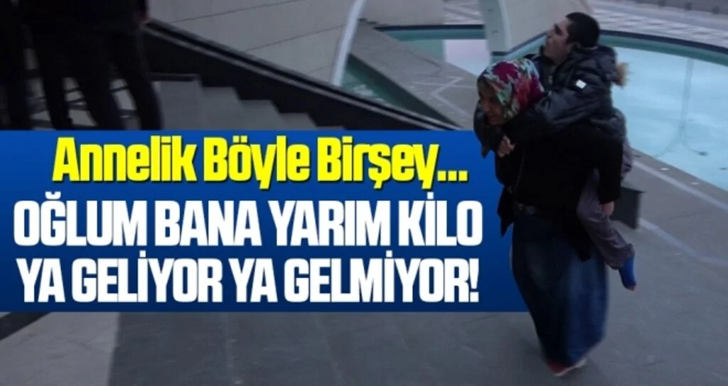 Tekerlekli sandalyesi olmayan oğlunu sırtında taşıyarak getirdi