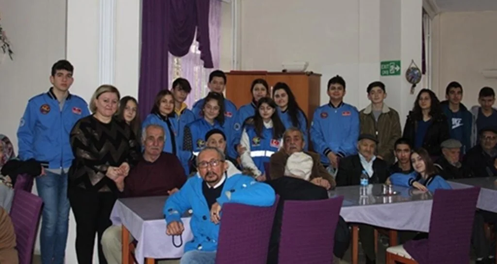 THK Bafra'dan yaşlılara ziyaret