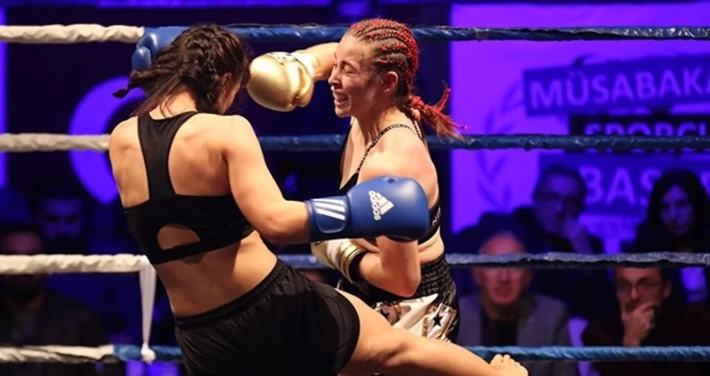 Tokat’ta Nefes Kesen Kick Boks Gecesi