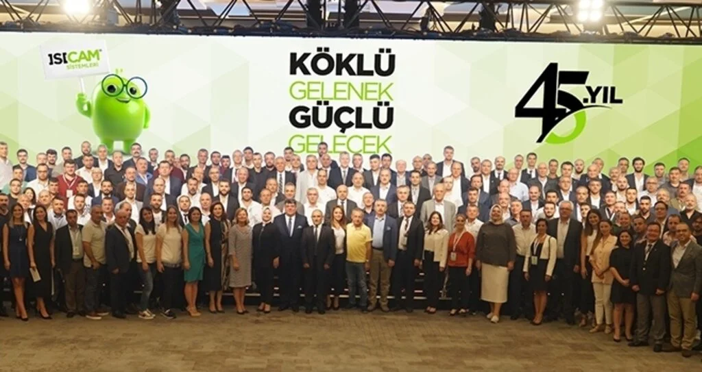 Türkiye’nin güçlü yalıtım camı markası Isıcam 45’inci Yılını Kutluyor