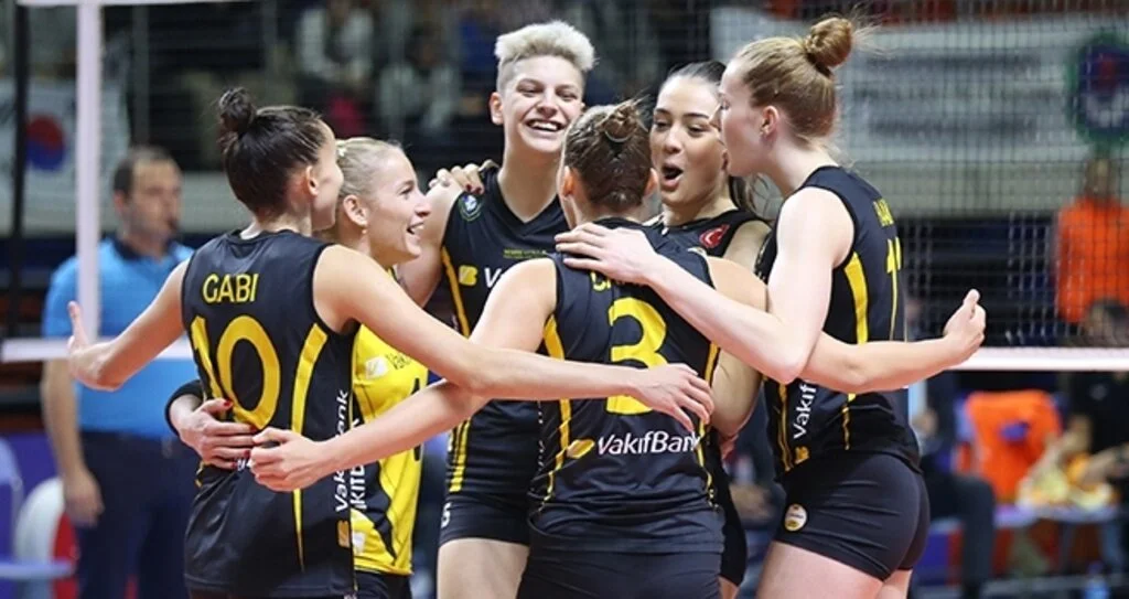 VakıfBank, CEV Şampiyonlar Ligi'ndeki 200'üncü maçına çıkıyor