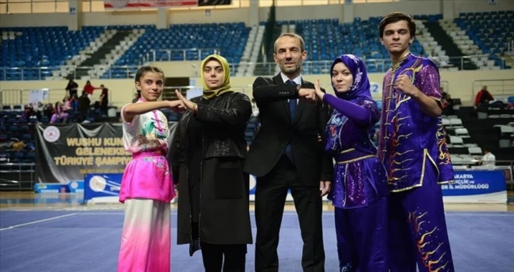 Wushunun 'altın ailesi': Akyüzler
