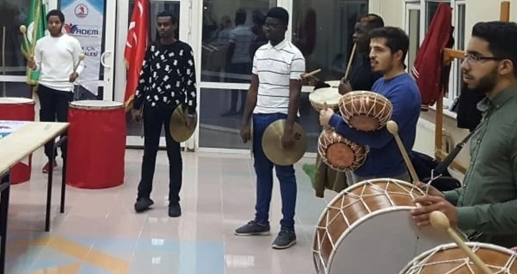 Yabancı öğrencilerden 'mehteran takımı' kuruldu