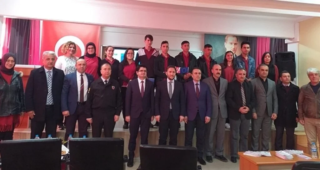 Yakakentli öğrenciler Macaristan yolunda