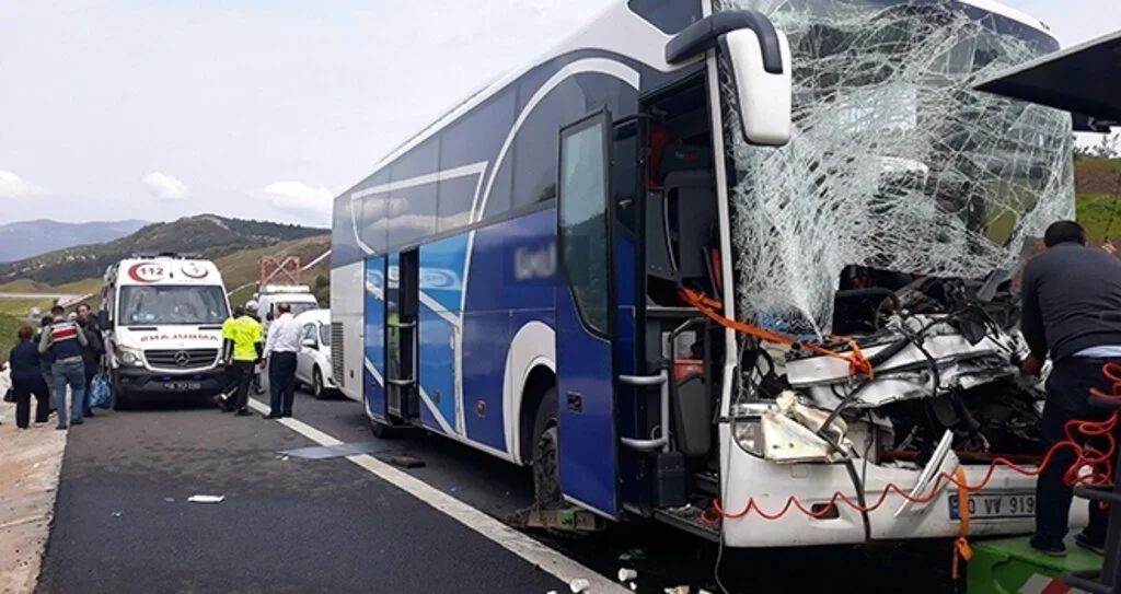 2019'un en acı bilançosu...Yollarda 2 bin 524 kişi hayatını kaybetti