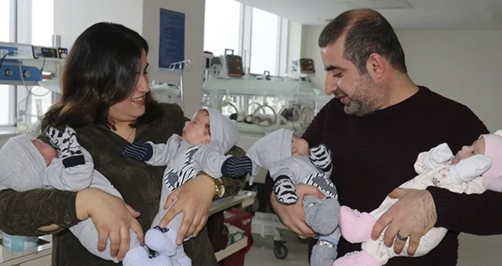 6 yıldır evlat hasreti çeken ailenin dördüz sevinci