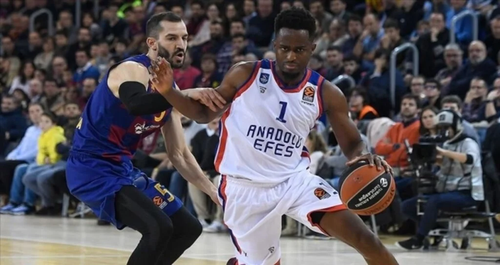 Anadolu Efes Avrupa'da durdurulamıyor