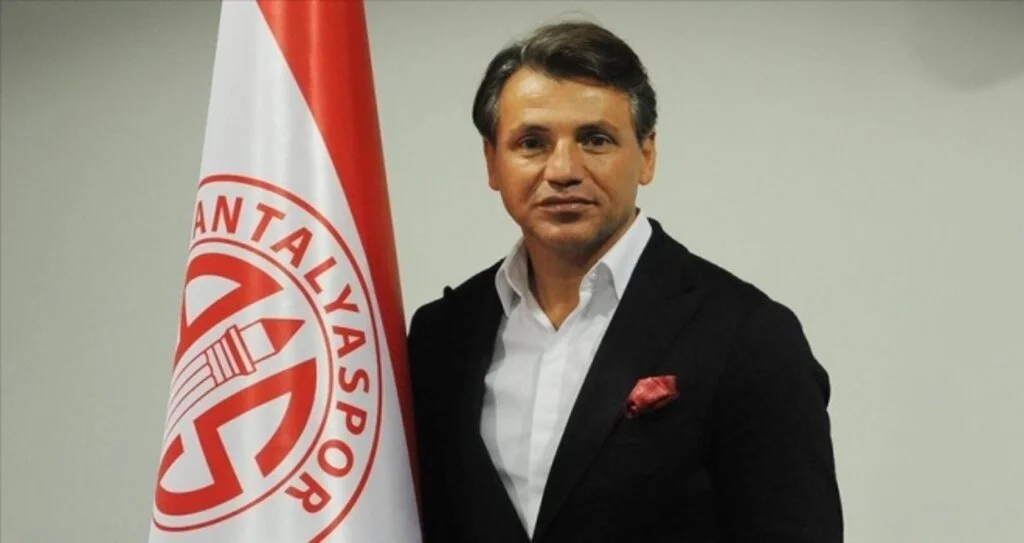 Antalyaspor'da Tamer Tuna dönemi resmen başladı