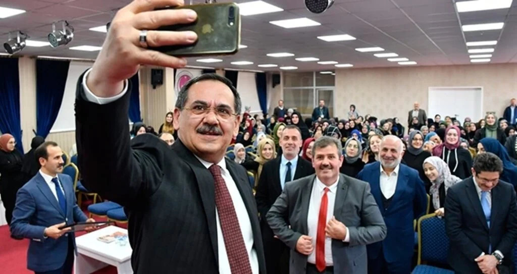 Başkan Demir'den öğrencilere gezi sözü