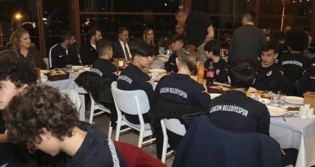 Başkan Deveci Sporcularla buluştu