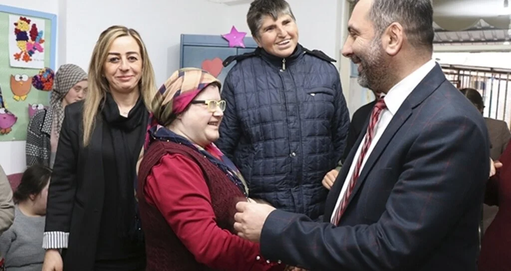 Başkan Sarıcaoğlu'ndan özel eğitime destek