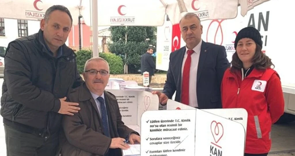 Bem Bir Sen'den Kızılay'a Kan Bağışı