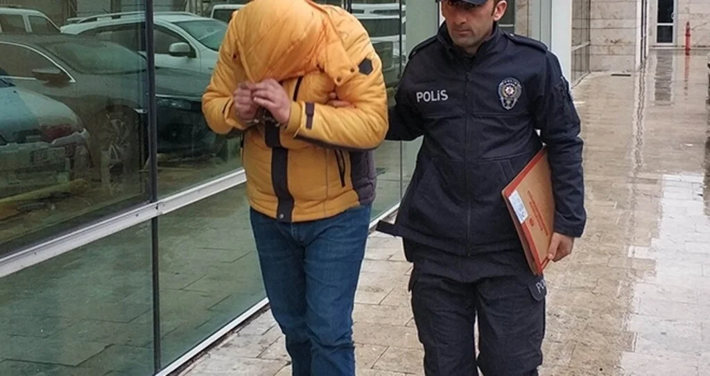 Bisiklet hırsızlığından aranan şahıs polis merkezinde yakalandı
