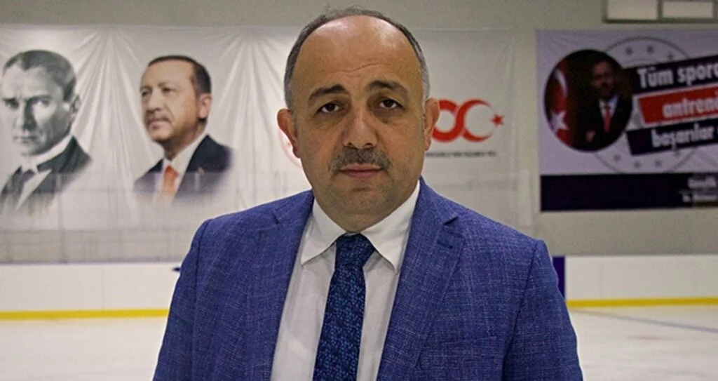 Buz'un Artistleri Piste İniyor